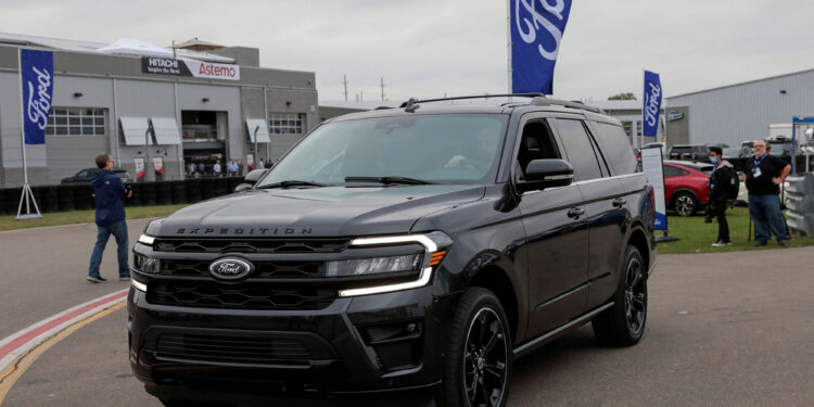 Ford recalls 39,000 US SUVs after engine fire reports
