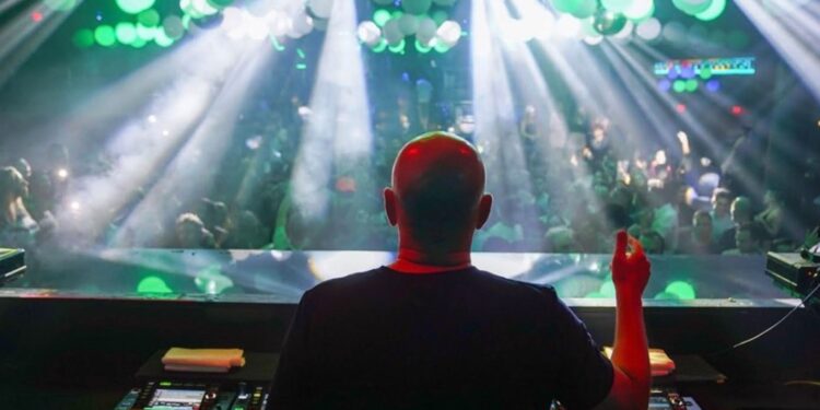 The Wall Street banking titan deejayed at BottleRock Napa on Sunday.
