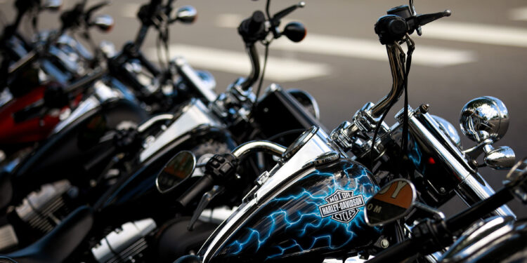 Harley-Davidson suspends production for 2 weeks; shares fall