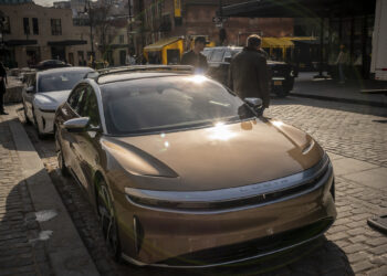 Lucid Motors recalling 1,100 Air cars over display issue