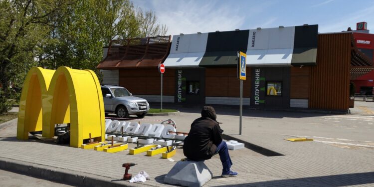 McDonald's logo removed in Russia