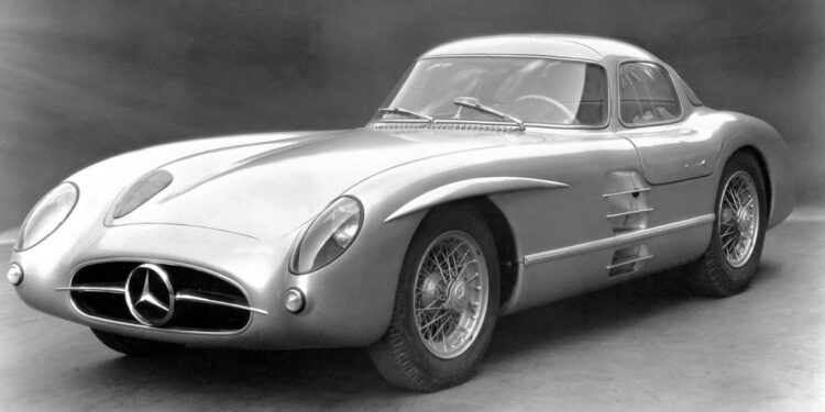 Of the nine 300 SLR cars made, there were only two SLR “Uhlenhaut Coupé” prototypes.