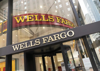 SEC fines Wells Fargo $7M for anti-money laundering lapses