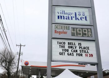 Motorists in the Evergreen State are also reporting that some gas stations have run out of fuel.