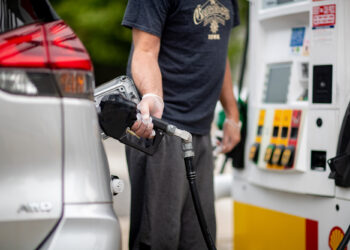 Gas stations reportedly put holds of up to $175 on card swipes
