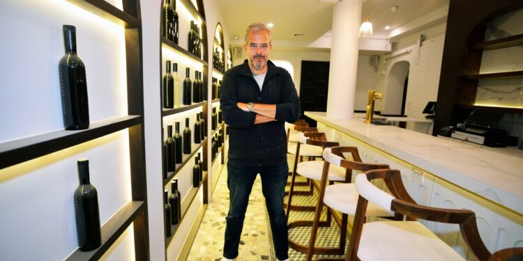 Restauranteur Stratis Morfogen