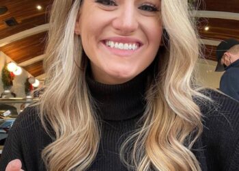 Megan Keaveny, 30, said she "sprinted up the aisle" to take the offer.