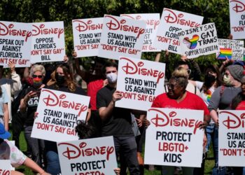 Disney's employees protest against Florida's "Don't Say Gay" bill.