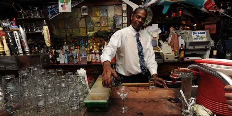 East Hampton 'overlords' order crackdown on dancing in Montauk