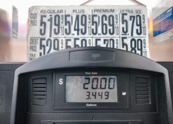 The price of gasoline has trended downward for the past three weeks due to fears of a recession.