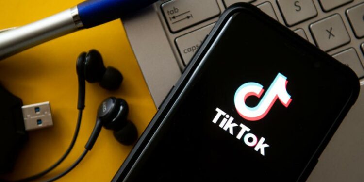 TikTok to filter 'mature or complex' videos amid child safety