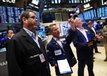 New York Stock Exchange traders