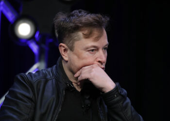 Elon Musk seeks to question Twitter workers on bots: report