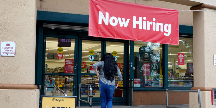 Jobless claims rise again, hit highest level since November