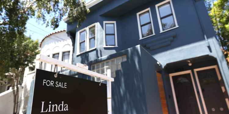 New home sales plummet to 6½-year low in July