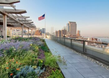 PR firm Edelman bucks work-from-home trend with renewed lease in Hudson Square