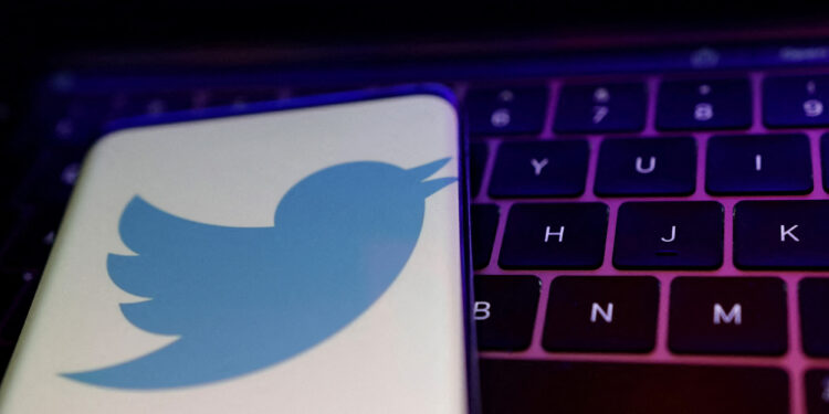 Twitter reiterates it has fewer than 5% spam accounts