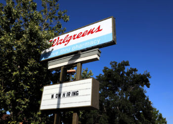 Walgreens is offering up to $75,000 to recruit pharmacists amid shortage