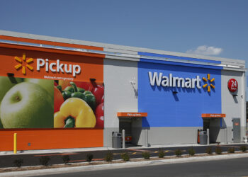 Walmart may launch platform using social media influencers