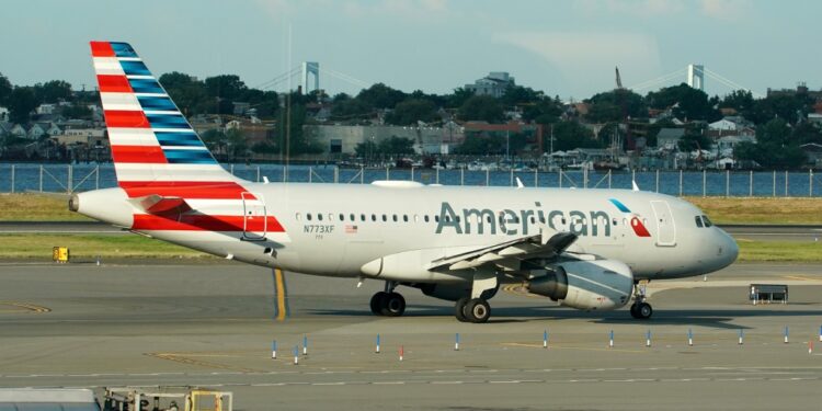 American Airlines plane