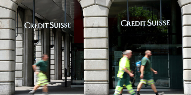 Credit Suisse weighs cutting 5,000 jobs