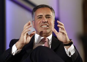 JPMorgan cautious about job cuts during banking downturn