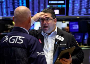 Dow falls as hot inflation data drives fears of big rate hike
