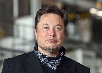 Elon Musk proposes buying Twitter at full $44 billion price: source