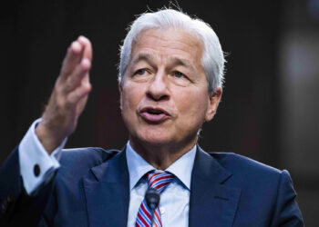 Jamie Dimon warns high inflation could push rates above 4.5%