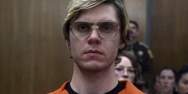 evan peters as dahmer