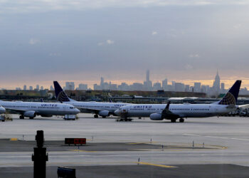 United to halt JFK service as airline battles FAA to add more flights