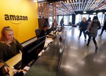 Amazon to freeze hiring in corporate workforce