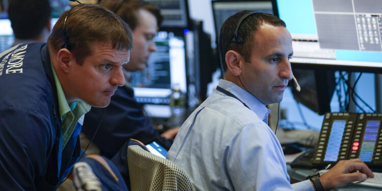 Dow shoots up nearly 800 on better-than-expected inflation report