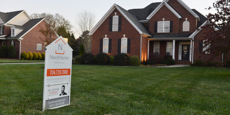 Home prices fall for third straight month in September