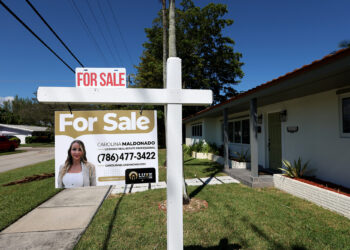 Home sales plunge to lowest level in 10 years as prices stay high despite high mortgage rates