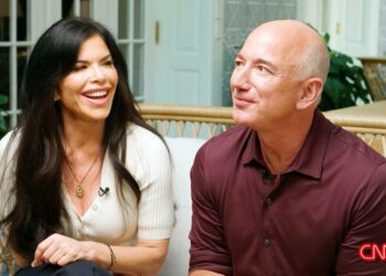 Jeff Bezos and his partner, Lauren Sánchez.