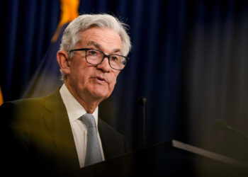 Majority of Fed officials see rate hikes slowing soon: minutes