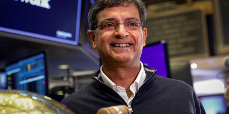 WeWork exits 40 US locations after tepid forecast, shares slump