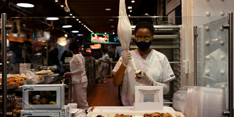 GDP grew at revised 3.2% rate in third quarter