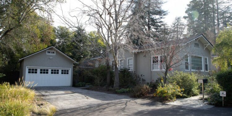 This is the home where Sam Bankman-Fried will be placed under house arrest.