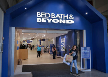 Bed Bath & Beyond posts nearly $400M loss in Q3