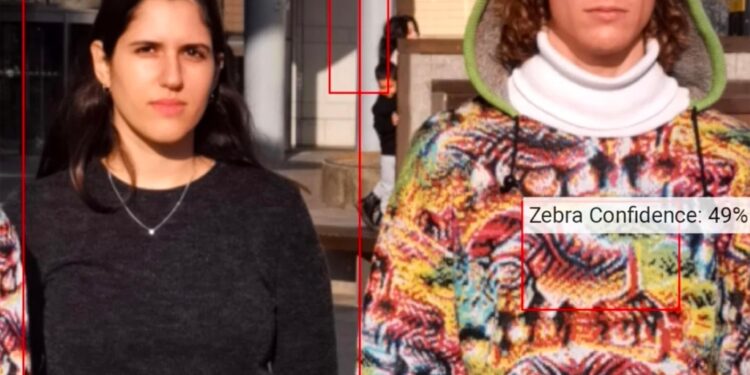 Cap_able is an Italy-based clothing manufacturer.