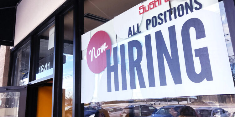 Jobless claims rise for second straight week