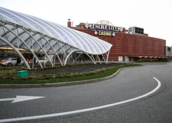 The fee must be paid 30 days from the license being given.