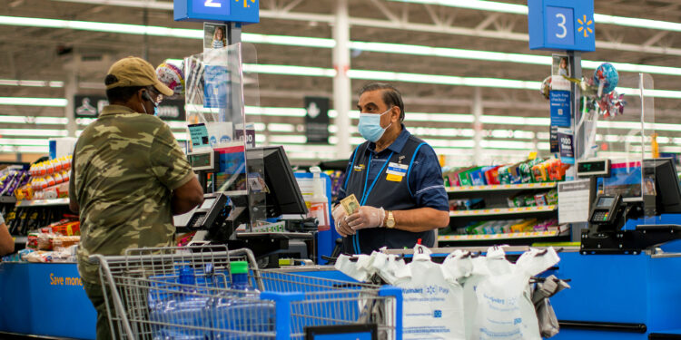 Walmart raising pay for hourly workers to $14