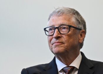 Bill Gates purchased the shares from Mexico’s FEMSA, which is selling out of the brewing company.