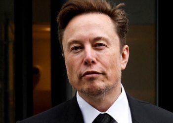 Elon Musk tweets about 'good Sunday' as Twitter workers fired