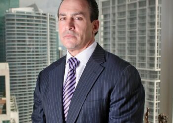 David Jagolinzer, 48, was "slumped over the blackjack table" for 20 minutes after going into cardiac arrest, according to a lawsuit.