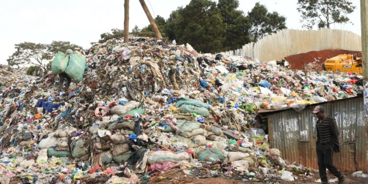 Landfills full of clothes