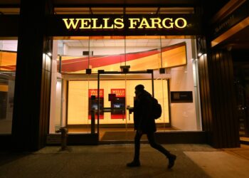 Edwards alleges that customers at the Newark, NJ branch would routinely bully her. When she took her complaint to management, they did nothing, according to court papers.
